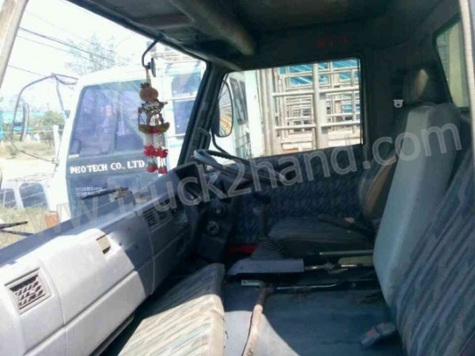 รถบรรทุก 6 ล้อ ยี่ห้อ HINO รุ่น FB 120 เเรงม้า รถบรรทุก 6 ล้อ ยี่ห้อ HINO รุ่น FB 120 เเรงม้า