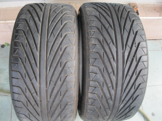 ขายยาง TRIANGLE 245-40-18 ปี12 คู่ 3800