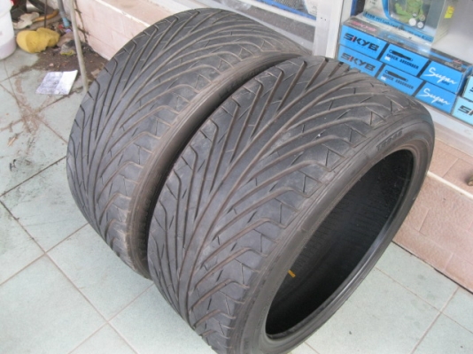 ขายยาง TRIANGLE 245-40-18 ปี12 คู่ 3800