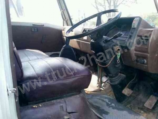 รถบรรทุก 6 ล้อ ยี่ห้อ HINO รุ่นKM779 รถบรรทุก 6 ล้อ ยี่ห้อ HINO รุ่นKM779