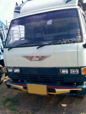 รถบรรทุก 6 ล้อ ยี่ห้อ HINO รุ่นKM779 รถบรรทุก 6 ล้อ ยี่ห้อ HINO รุ่นKM779