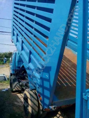 รถบรรทุก 6 ล้อดั๊มพ์ ยี่ห้อ ISUZU รุ่น NPR 130 แรงม้า รถบรรทุก 6 ล้อดั๊มพ์ ยี่ห้อ ISUZU รุ่น NPR 130 แรงม้า