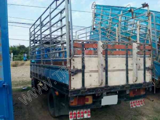 รถบรรทุก 6 ล้อ ยี่ห้อ ISUZU 100 แรงม้า รถบรรทุก 6 ล้อ ยี่ห้อ ISUZU 100 แรงม้า