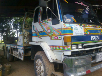ขายรถบรรทุกสิบล้อ Isuzu rocky เครื่องเดิม 195 แรง 2 เพลา เทเลอร์รถเกี่ยว ทะเบียนพร้อม