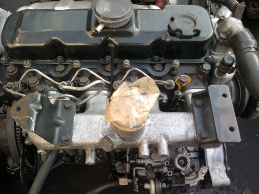 เครื่อง NISSAN TD27 ฝาดำ สวยๆ