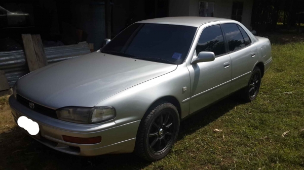 ขาย Toyota camry 2.2 Gli.ตัวท็อป สภาพสวยพร้อมใช้งาน ติดแก็ส Lpg ระบบหัวฉีดแล้วครับ