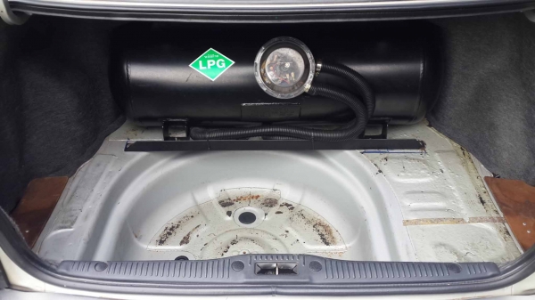 ขาย Toyota camry 2.2 Gli.ตัวท็อป สภาพสวยพร้อมใช้งาน ติดแก็ส Lpg ระบบหัวฉีดแล้วครับ