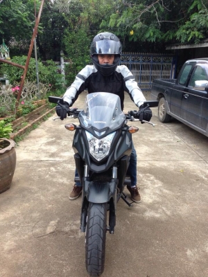 ขายดาวน์HONDA CBR500   49,000บาท ให้ปลายสลิบออน1ใบ(ใส้เกลียว วิ่งดี) ผ่อน 4,444บาท 41 งวด ติดต่อ0860479867