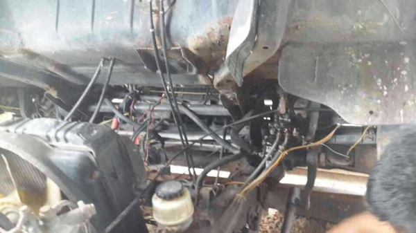 รถอีซูซุ 6 ล้อดั้ม 115 แรงม้า ปี 37  สนใจติดต่อ 081 - 6079515