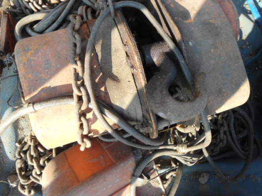 ขายรอกไฟฟ้ามือสองเก่าจากญี่ปุ่น 1 + 2 ตัน