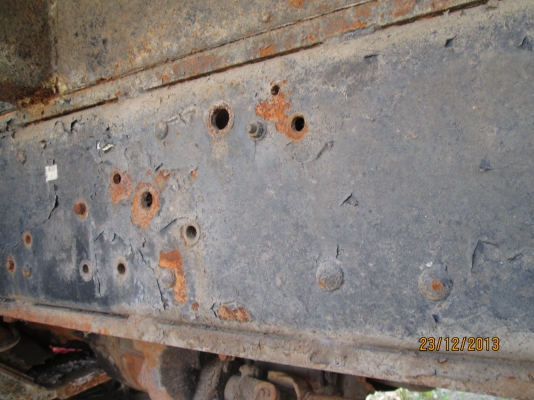 นิสสันCW41M-10ล้อดั้ม2เพลาเครื่อง260โบว์- นิสสันCW41M-10ล้อดั้ม2เพลาเครื่อง260โบว์-