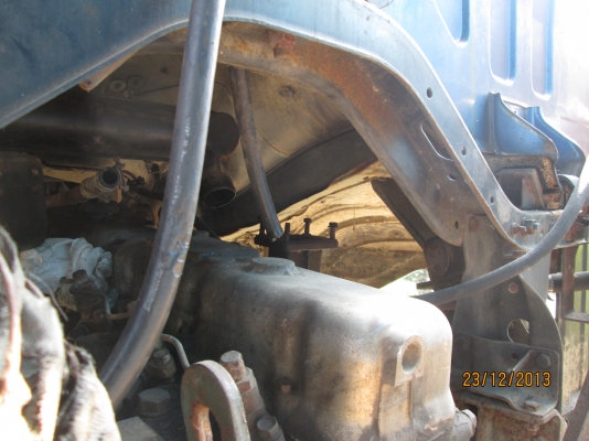 นิสสันCW41M-10ล้อดั้ม2เพลาเครื่อง260โบว์- นิสสันCW41M-10ล้อดั้ม2เพลาเครื่อง260โบว์-