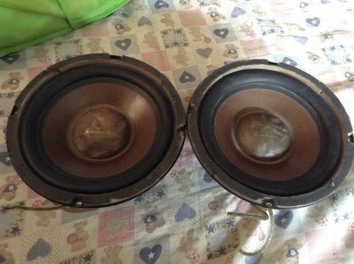 ขายลำโพงsub 6นิ้วยี่ห้อcoralเสียงนุ่มๆหนักๆ