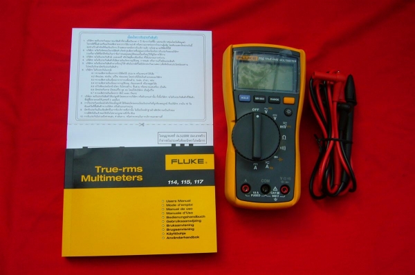 มิเตอร์ FLUKE 115 Multimeter