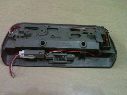 ขายไฟเก๋งรถยนต์ เป็นนีออนมือสอง