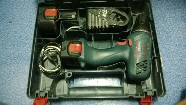 สว่านแบต BOSCH รุ่น GSR 9,6-2