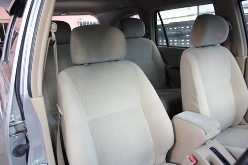 MU-7 SUPER PLATINUM ปี 2010 รถสวย ต่อรองได้ครับ