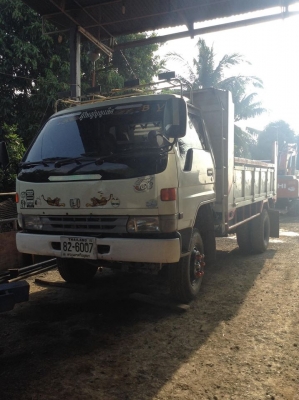 ขายรถบรรทุก 6 ล้อ