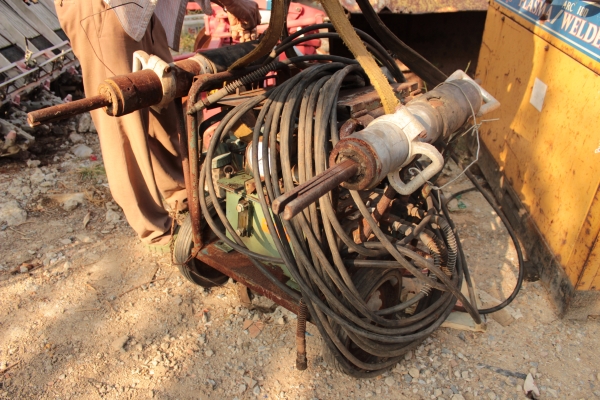 ขายเครื่องระเบิดหิน แย็กหิน PACKAR ราคา 68,000 บาท ขายเครื่องระเบิดหิน แย็กหิน PACKAR ราคา 68,000 บาท