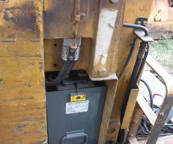 ขายรถยกแบตเตอรี่ไฟฟ้า TOYOTA: FBR9 ขนาด 900 kg ราคา 55,000 บาท ขายรถยกแบตเตอรี่ไฟฟ้า TOYOTA: FBR9 ขนาด 900 kg ราคา 55,000 บาท