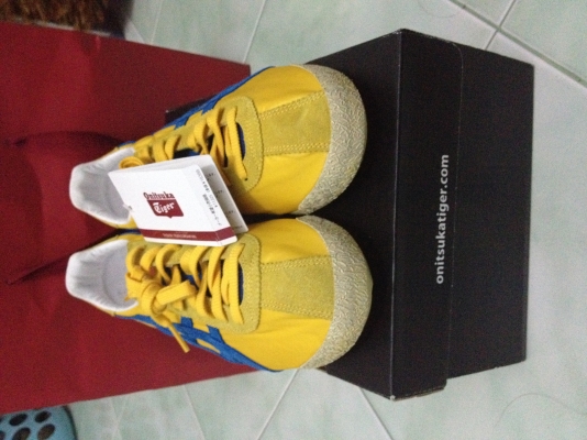 ขายรองเท้า Onitsuka Tiger ของแท้จากญี่ปุ่น 3,000 บาทถ้วน