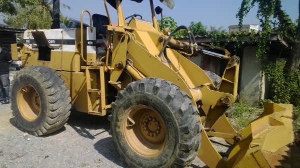 รถตักKOMATSU 510 กรองเดียว น้ำเข้าเครื่อง..รถสภาพสวย เดิมใช้อยู่ที่ร้าน