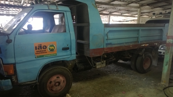 6ล้อด้ัมISUZU KT25  รถ100แรง รถใช้ที่ร้านวัสดุ สภาพยังดี ....พร้อมใช้