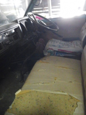 6ล้อด้ัมISUZU KT25  รถ100แรง รถใช้ที่ร้านวัสดุ สภาพยังดี ....พร้อมใช้