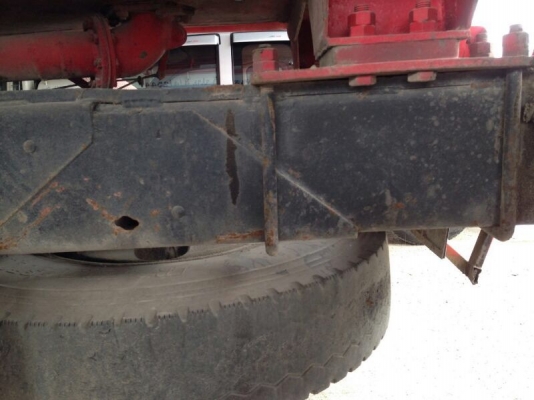 รถอีซูซุ 10 ล้อ หน้ายาว 165 แรงม้า. ( รถบรรกน้ำมัน.)  สนใจติดต่อ 081 - 6079515