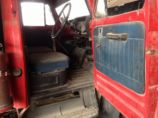 รถอีซูซุ 10 ล้อ หน้ายาว 165 แรงม้า. ( รถบรรกน้ำมัน.)  สนใจติดต่อ 081 - 6079515