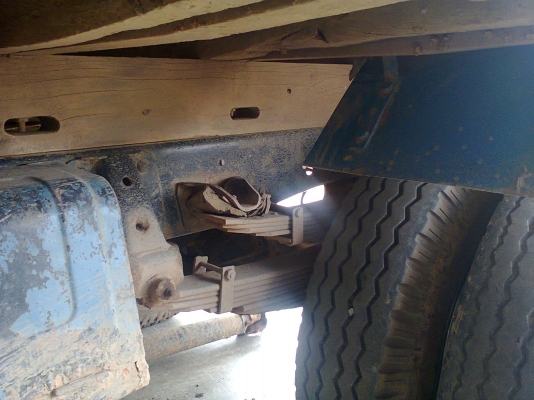 6 ล้อ ISUZU NPR 115 แรงม้า