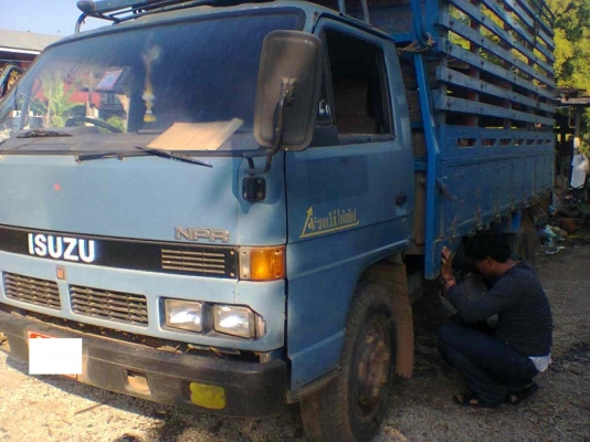 6 ล้อ ISUZU NPR 115 แรงม้า