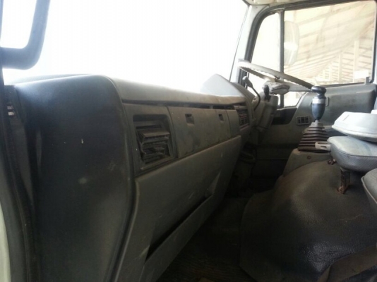 รถอีซูซุ 10 ล้อ หัวลาก 260 แรงม้า ปี 39  สนใจติดต่อ 081 - 6079515