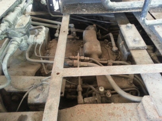 รถอีซูซุ 10 ล้อ หัวลาก 260 แรงม้า ปี 39  สนใจติดต่อ 081 - 6079515