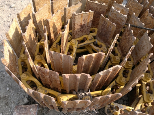 ขายครับ โซ่ใบ KOMATSU PC120-2 สภาพสวยสุดๆ ใบหนา ลิ้งสวย