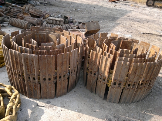 ขายครับ โซ่ใบ KOMATSU PC120-2 สภาพสวยสุดๆ ใบหนา ลิ้งสวย