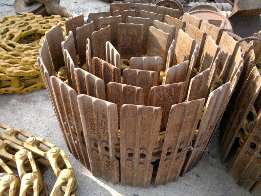 ขายครับ โซ่ใบ KOMATSU PC120-2 สภาพสวยสุดๆ ใบหนา ลิ้งสวย