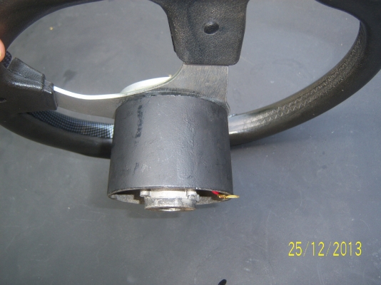 พวงมาลัยพร้อมคอ