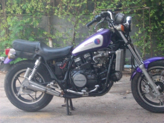 แม็กน่า750cc