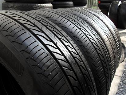 ขายยาง MICHELIN PRIMACY LC ปี11 3เส้น ปี 12 1เส้น(1ชุด) 215-55-16 ราคา3,200