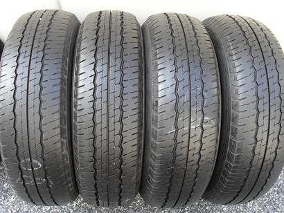 ขายยาง DUNLOP SP LT 30A ปี4112(1ชุด) 215-70-16 ราคา4,800