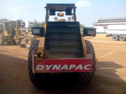 รถบดสั่นสะเทือน DYNAPAC CA251.  10ตัน