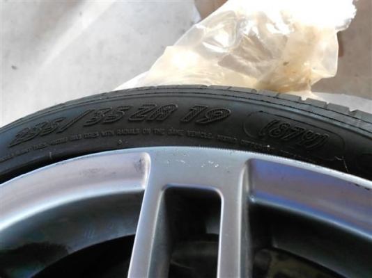 ขายแม๊กแท้ USA AUDI  RS4  235/35/19/  ยางแถมครับ มีอะไหล่ให้ 1 วง