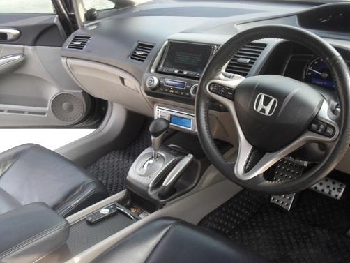 CIVIC 2.0 NAVI ตัวTOPสุด ติดLPGแล้ว.. CIVIC 2.0 NAVI ตัวTOPสุด ติดLPGแล้ว..