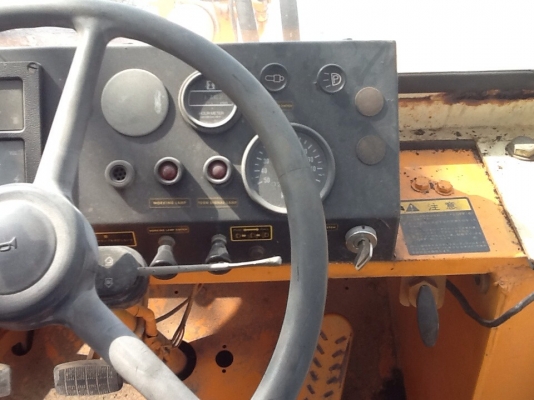 SALE__รถตักล้อยาง KOMATSU 510 ปี 1978  ซีเรล 12387 กรองคู่ เก่านอก สภาพสวยทั้งคัน จากญี่ปุ่นแท้