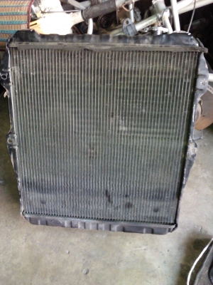 หม้อนํ้าTOYOTA SURF 1KZ หม้อนํ้าTOYOTA SURF 1KZ