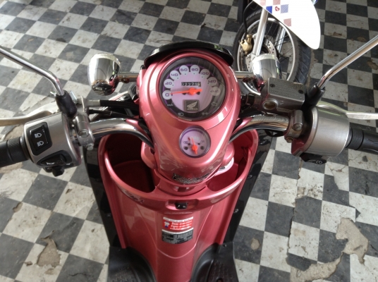 ขาย!!!สกู๊ปปี้ไอ ปี54 รถเครื่องดีคับ มีเล่มทะเบียนครบ ภาษีไม่หมด