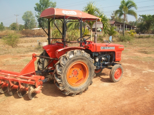 ขายรถไถเล็ก l2000