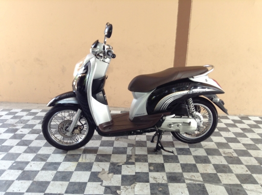 ขาย!!! สกู๊ปปี้ไอ ปี54 รถเครื่องดีคับ มีเล่มทะเบียนครบ