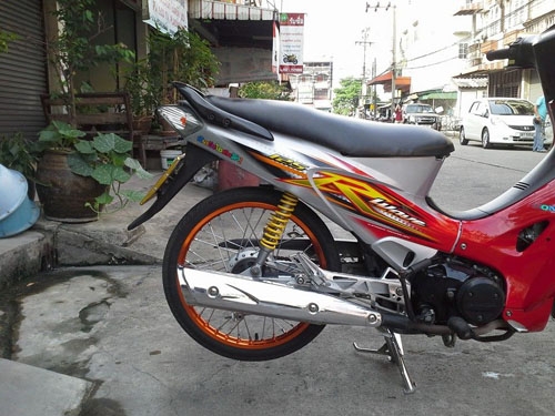 Wave 125 r ปี 49 กุญแจใหญ่ ไมล์สาย รถบ้าน สวย เท่ห์ เครื่องแน่น เอกสารครบ Wave 125 r ปี 49 กุญแจใหญ่ ไมล์สาย รถบ้าน สวย เท่ห์ เครื่องแน่น เอกสารครบ